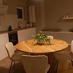 Gemuetliche In Zentraler Lage